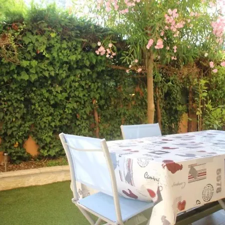 Estivales 2 Apartman