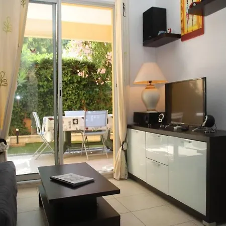 Estivales 2 Apartman *